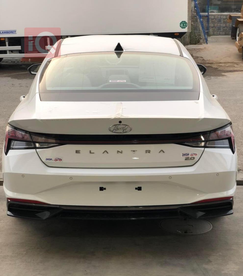 هیوندای ئەلەنترا